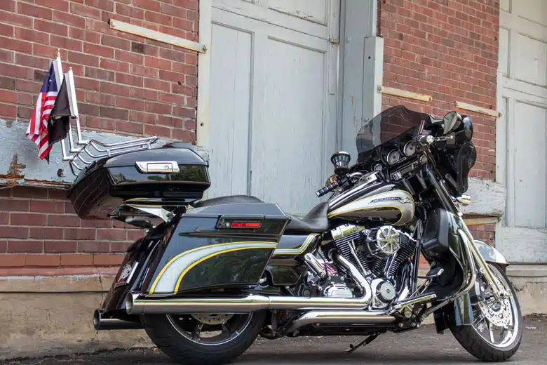 X50 motorcycle flag mount on Harley street glide